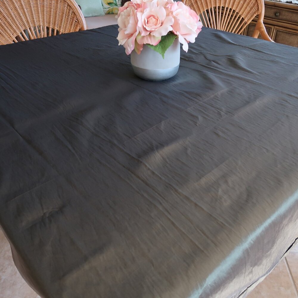 EUC Elegant Golden Brown and Shimmery Tablecloth 60" x 84"